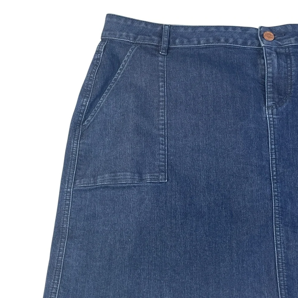 LOFT Plus Women's Denim‎ A-Line Skirt Size 16 Blue Stretch Jean Utility Pockets